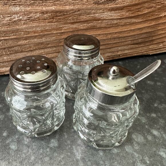 Vintage Glass Condiment Set Salt Pepper Shakers Spice Sugar Jam Jar With Spoon - Picture 3 of 4